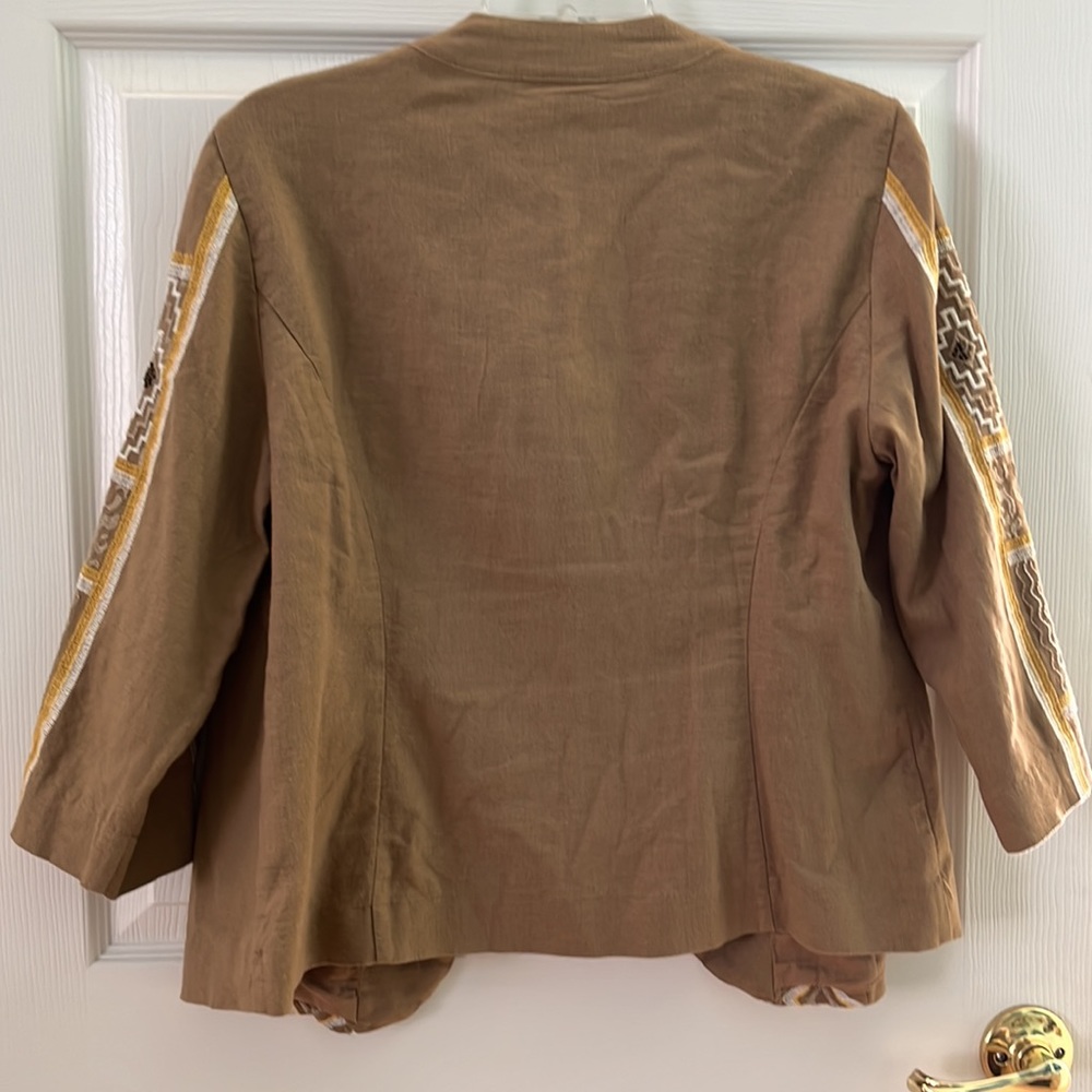 Embroidered jacket - Picture 3 of 3